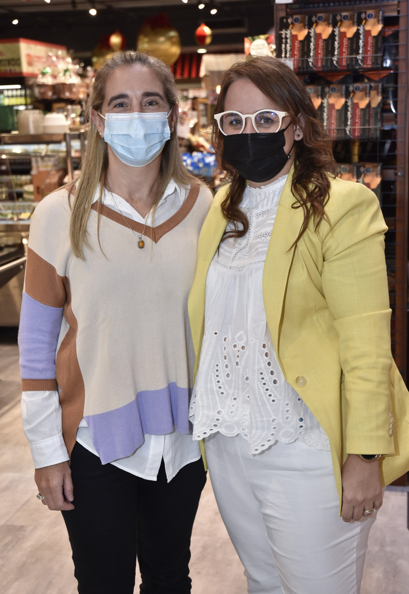 Adriana Alonso, Mariana González