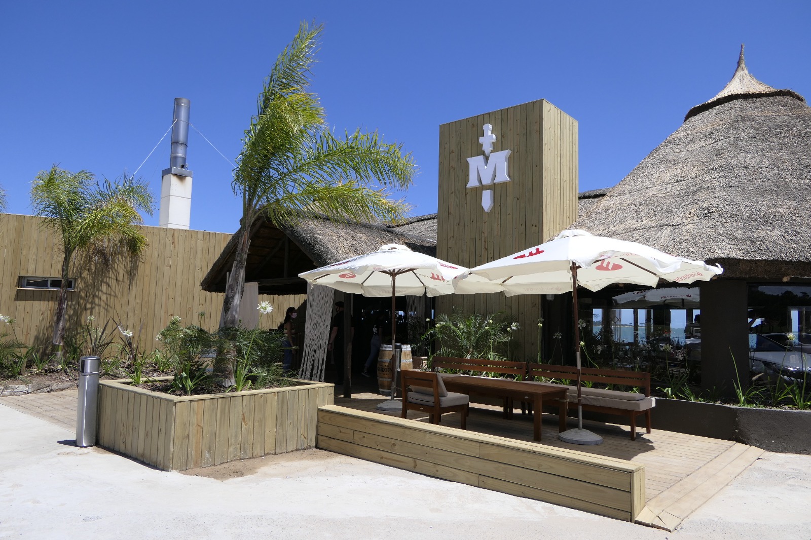 Arenas Magnum abrió en la parada 19 de la playa Mansa. Foto: Ricardo Figueredo