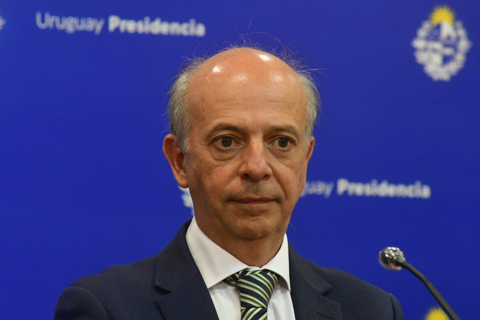 Ministro Javier García en conferencia de prensa. Foto: Francisco Flores