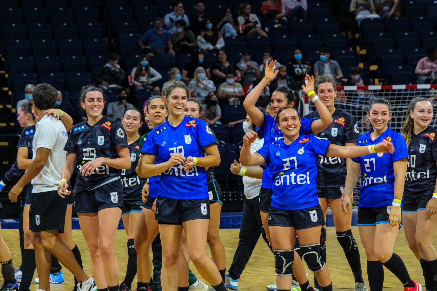 Juntos: un evento a puro deporte y con cracks Celestes en Antel Arena. Fotos: Matías Pérez