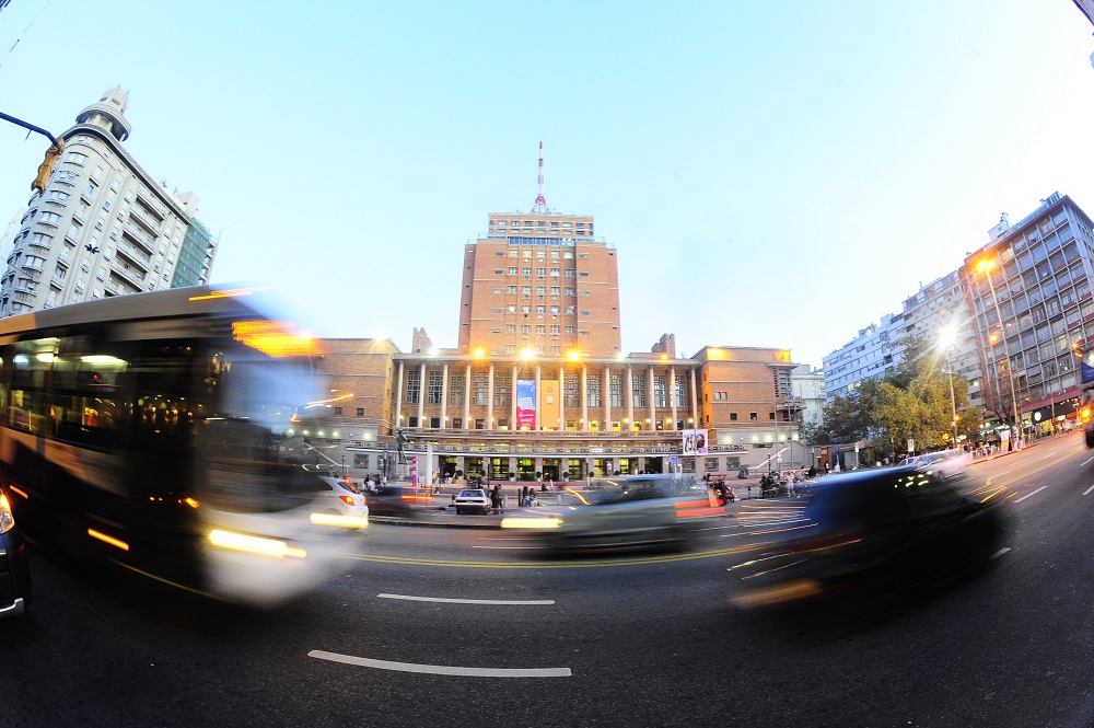 Intendencia de Montevideo. Foto: Fernando Ponzetto.