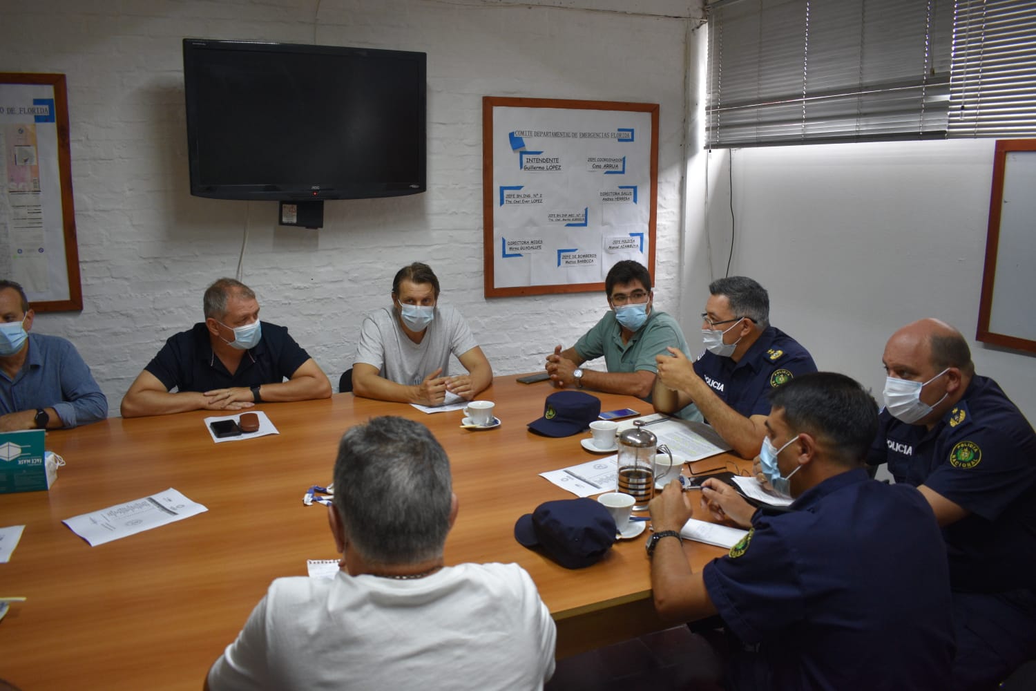 Reunión del Cecoed y el intendente de Florida. Foto: Comunicación Sur