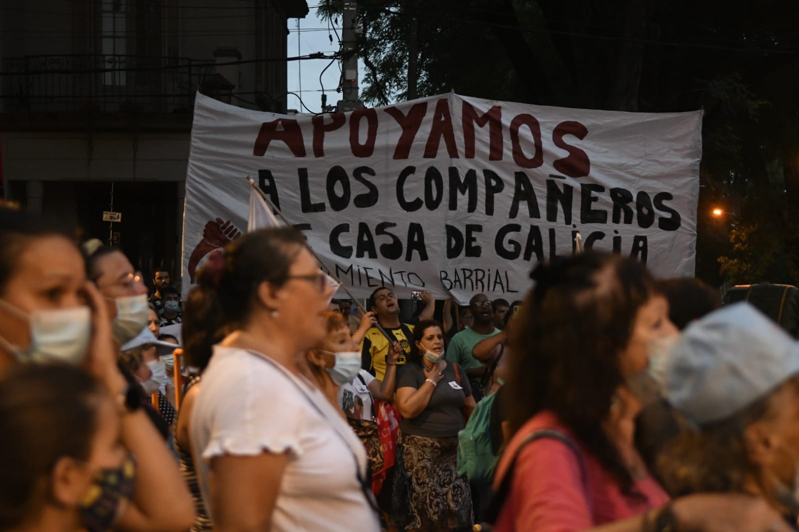 Marcha por Casa de Galicia. Foto: Marcelo Bonjour