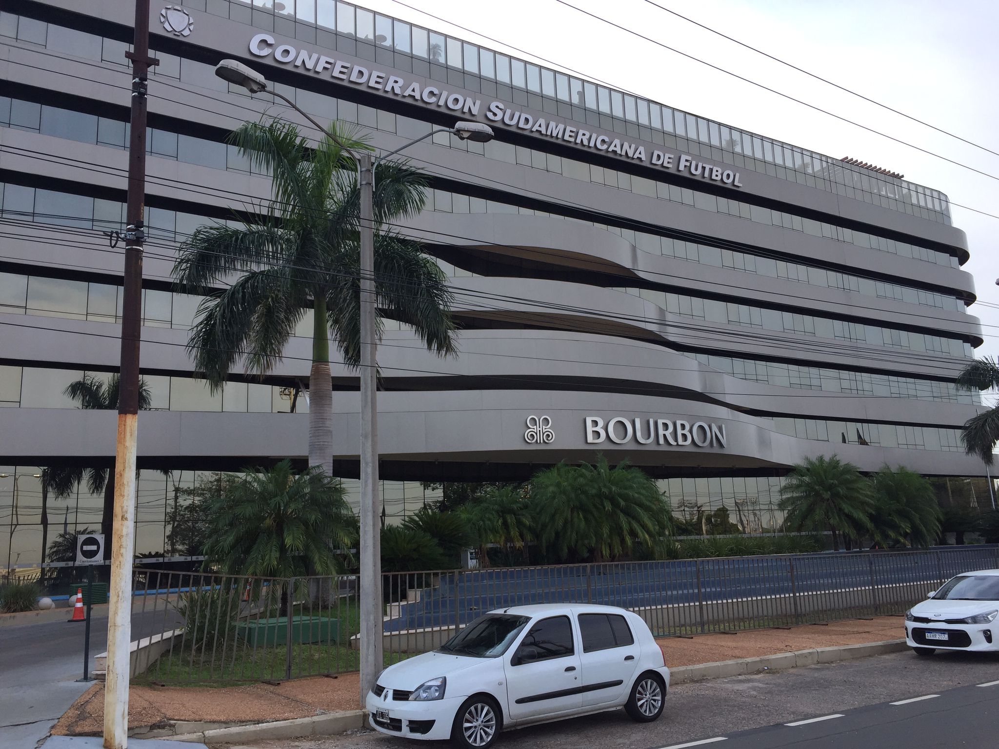 Hotel Bourbon, el hotel dónde se va a alojar Uruguay. Foto: Ángel Asteggiante