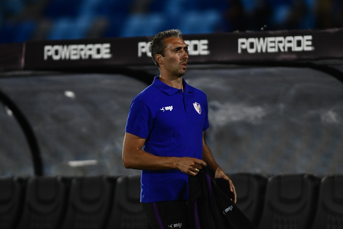 Ignacio Pallas, entrenador de Fénix. Foto: Juan Manuel Ramos.