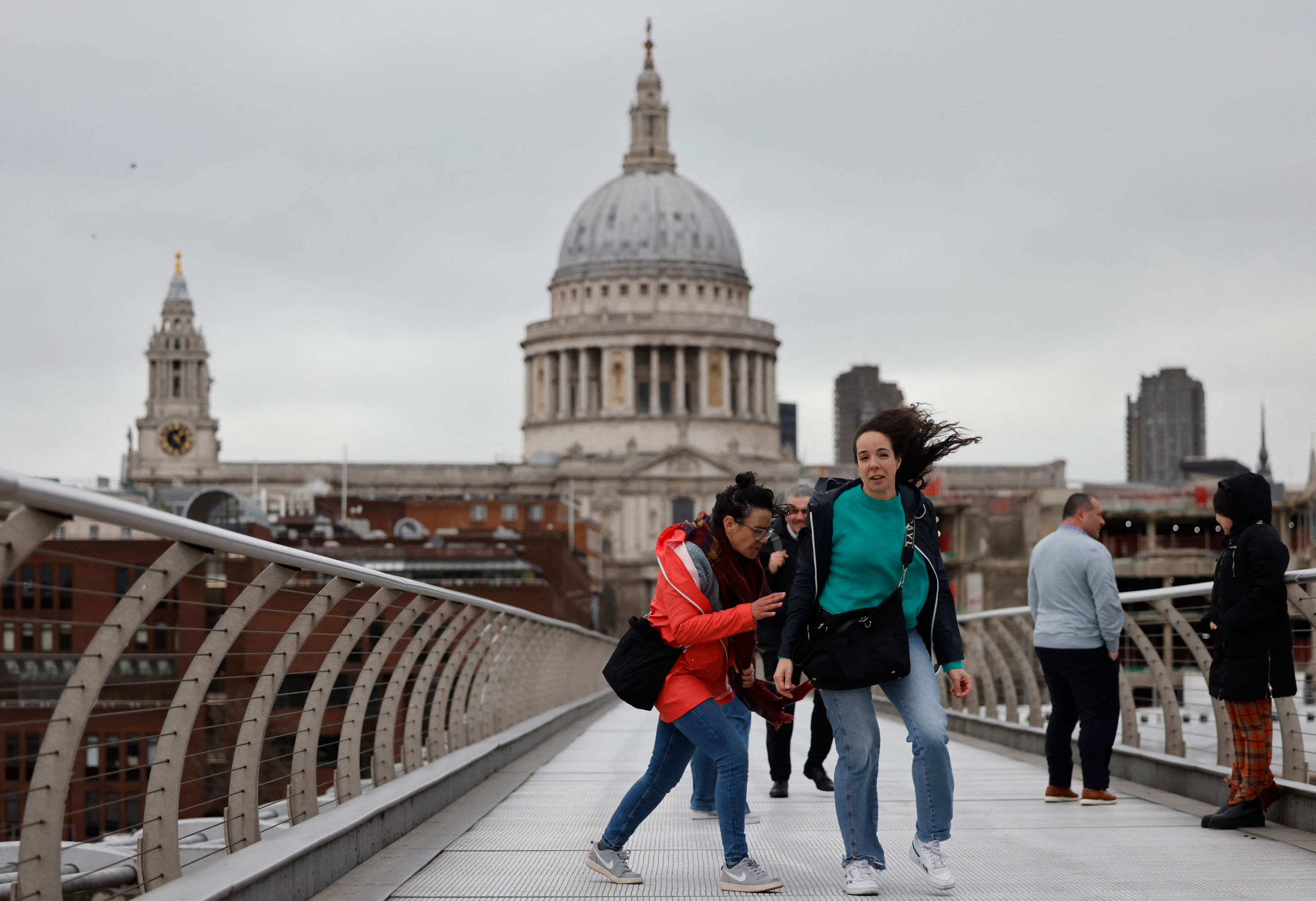 Tormenta Eunice golpea Reino Unidos. Foto: AFP