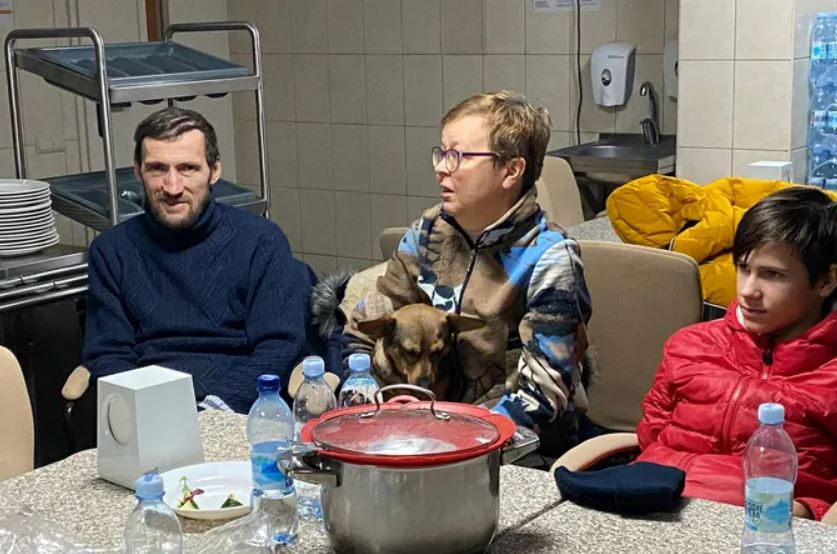 Los rostros de la guerra, Kiev bajo ataque. Refugio 6 am del Viernes.