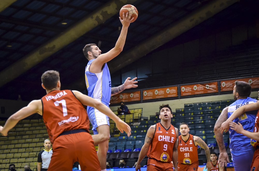 Uruguay vs. Chile. Foto: FIBA.