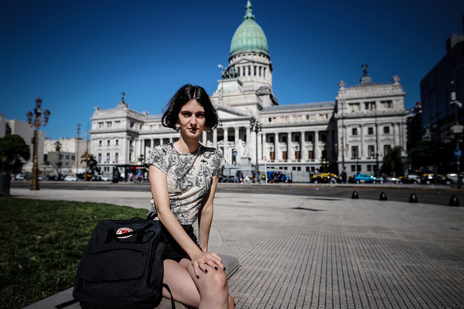 a fundadora de la organización socioambiental Jóvenes por el Clima Argentina (JOCA), Mercedes Pombo. Foto: EFE/