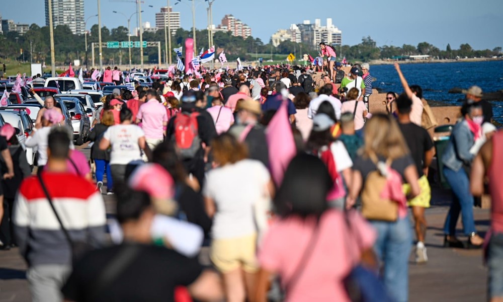 El Frente Amplio realizó un "Ramblazo por el SI" este domingo en la previa al referéndum. Foto: Frente Amplio