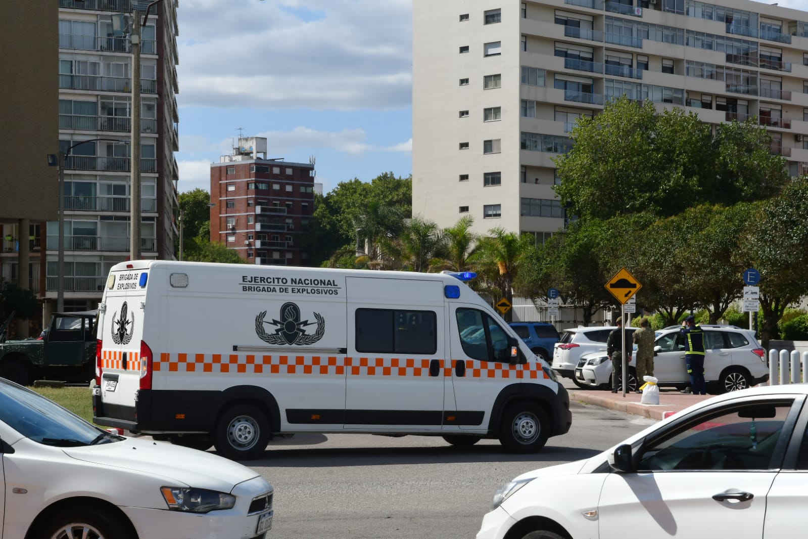 Móvil de la Brigada de Explosivos del Ejército Nacional. Foto: Francisco Flores