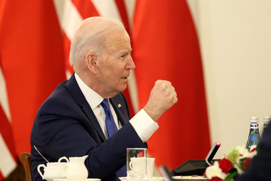 Biden promete más ayuda a Ucrania en reunión con ministros en Polonia. EFE/EPA/Marcin Obara