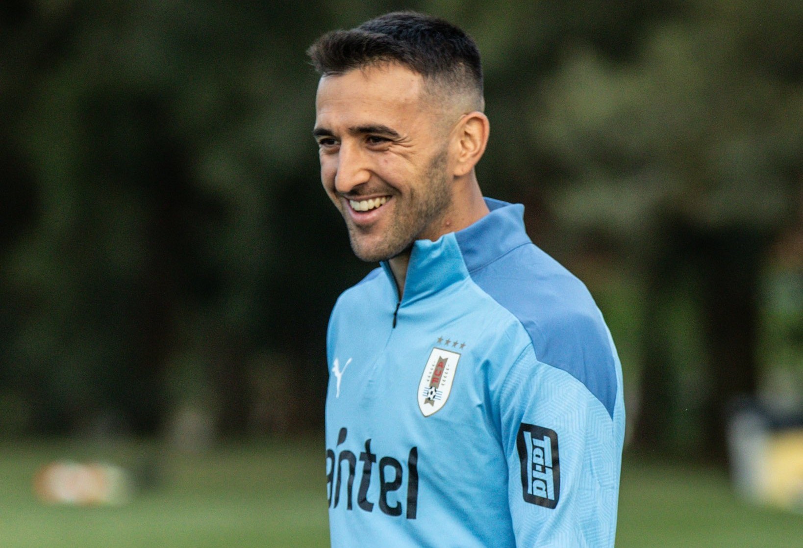 Matías Vecino entrenando con la selección uruguaya. Foto: @Uruguay.