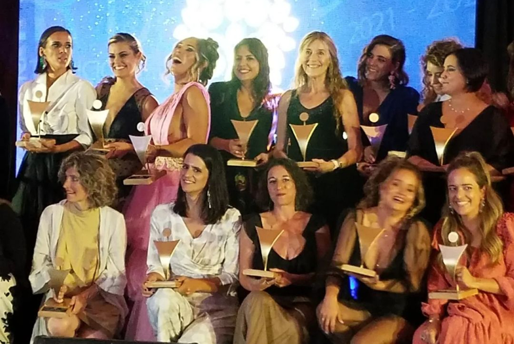 Ganadoras de "La mujer del año". Foto: Instagram Marcela Dobal