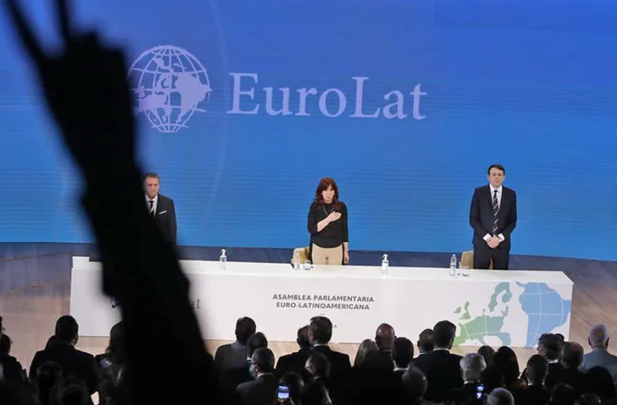 Cristina Kirchner en la Eurolat 2022. Foto: Ricardo Pristupluk