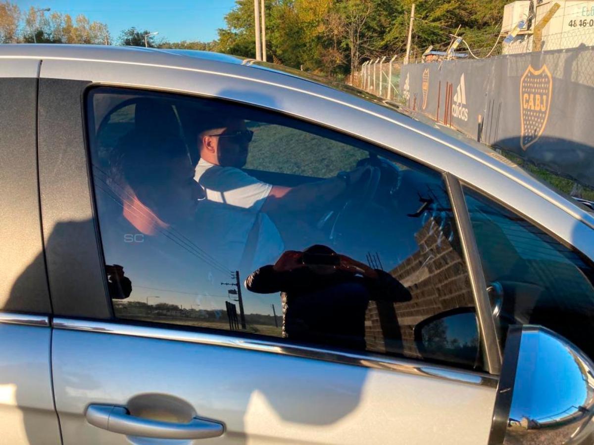 Eduardo Salvio llegando al entrenamiento de Boca. Foto: TN.