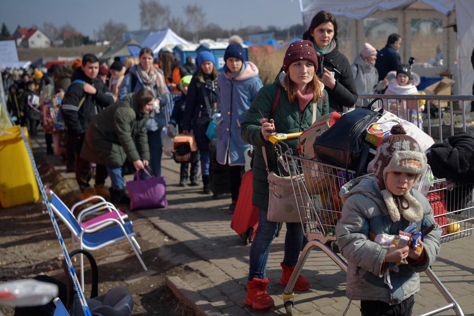Refugiados por la guerra en Ucrania. Foto: AFP.