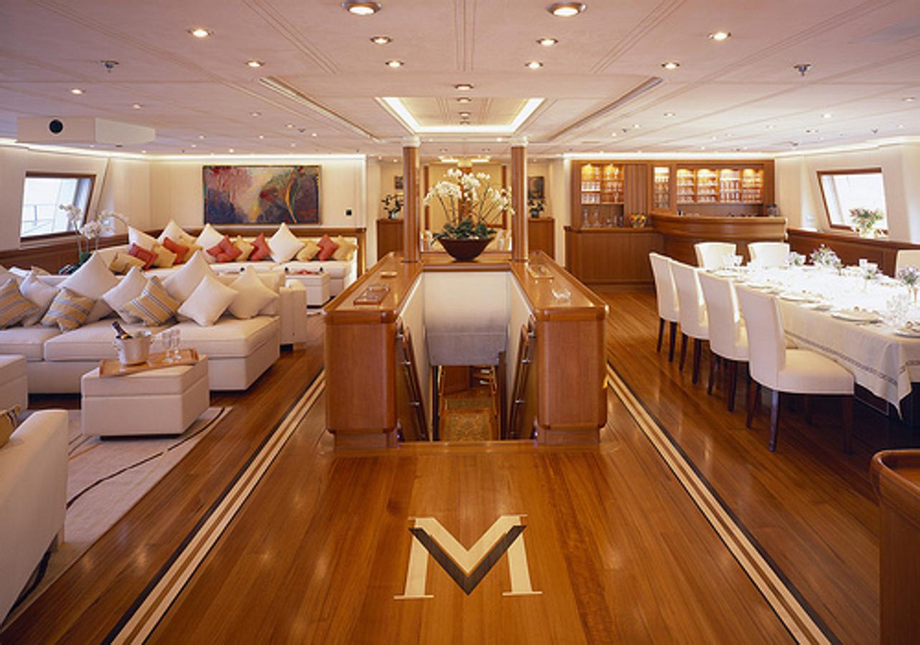 Interior de "Mirabella 5"