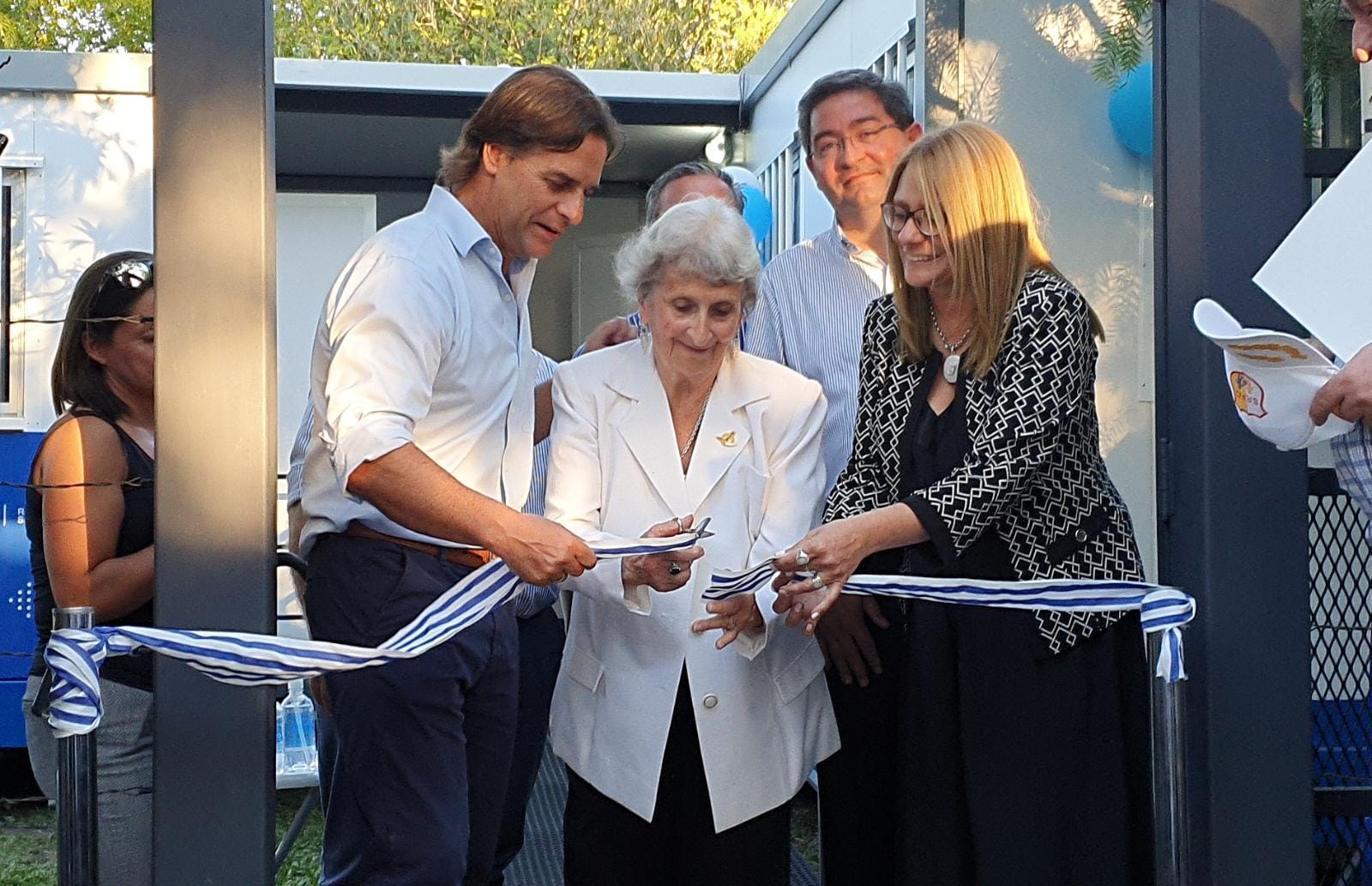 Inauguración de la policlínica de Viví. Foto: Sergio Senisa