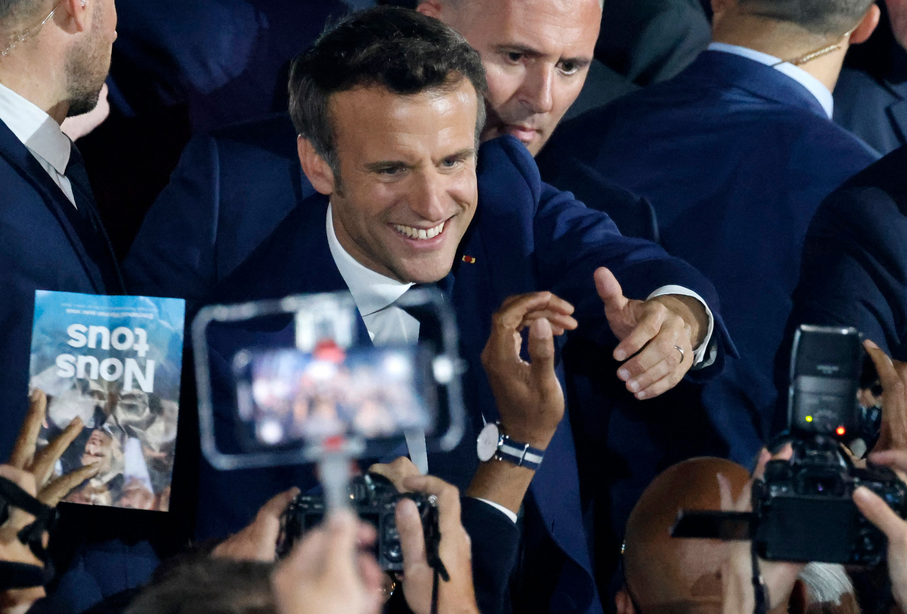 Macron tras ser reelegido presidente de Francia. Foto: AFP