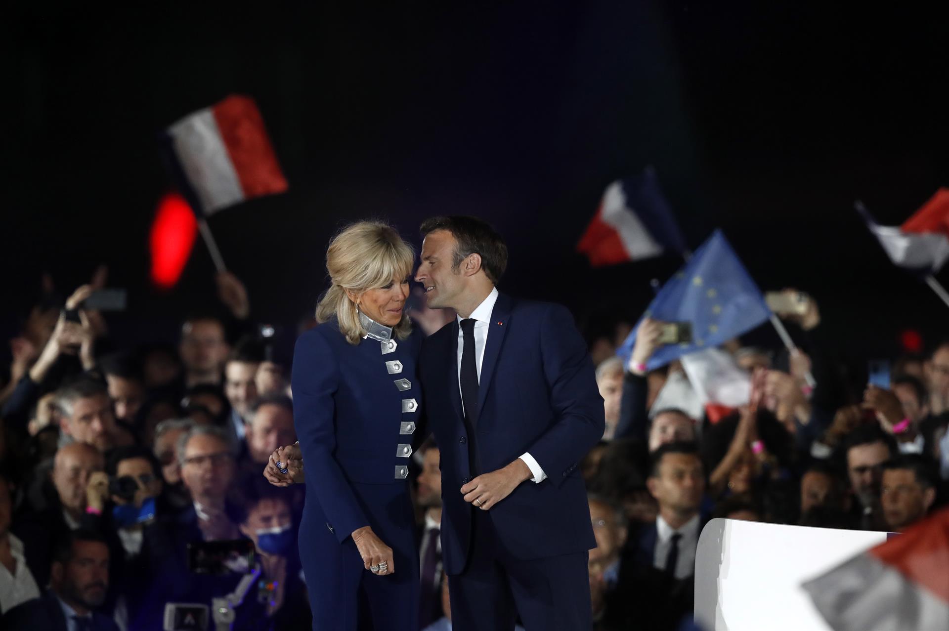 Emmanuel y Brigitte Macron. Foto: Efe