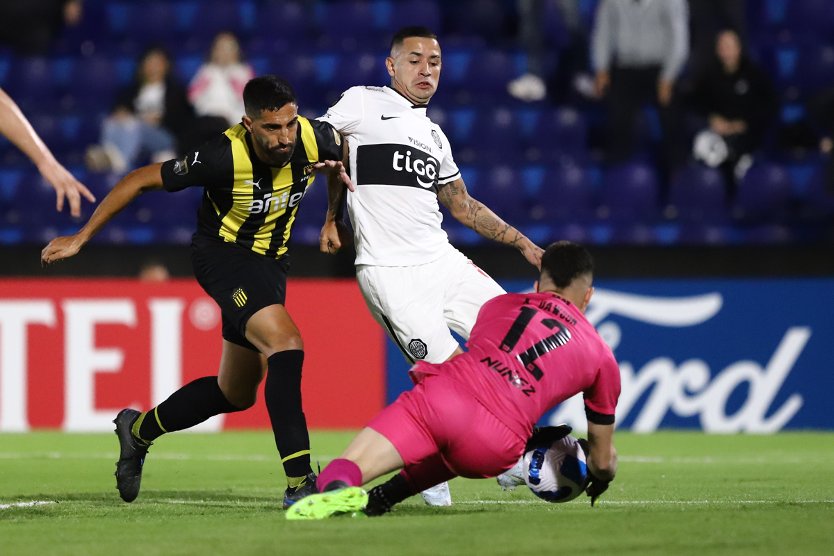 Olimpia vs. Peñarol