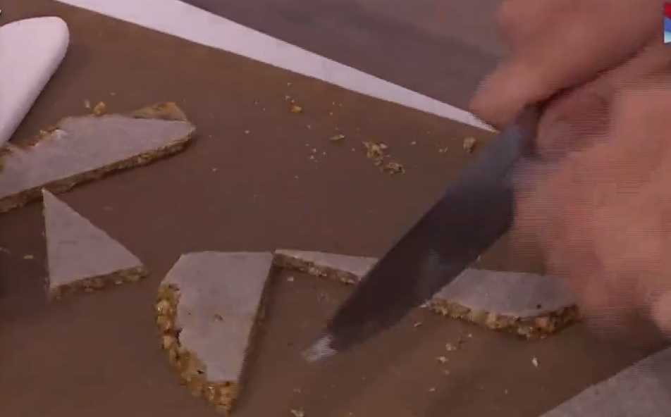 El uso del cuchillo causa estragos en "Bake Off Uruguay". Foto: captura