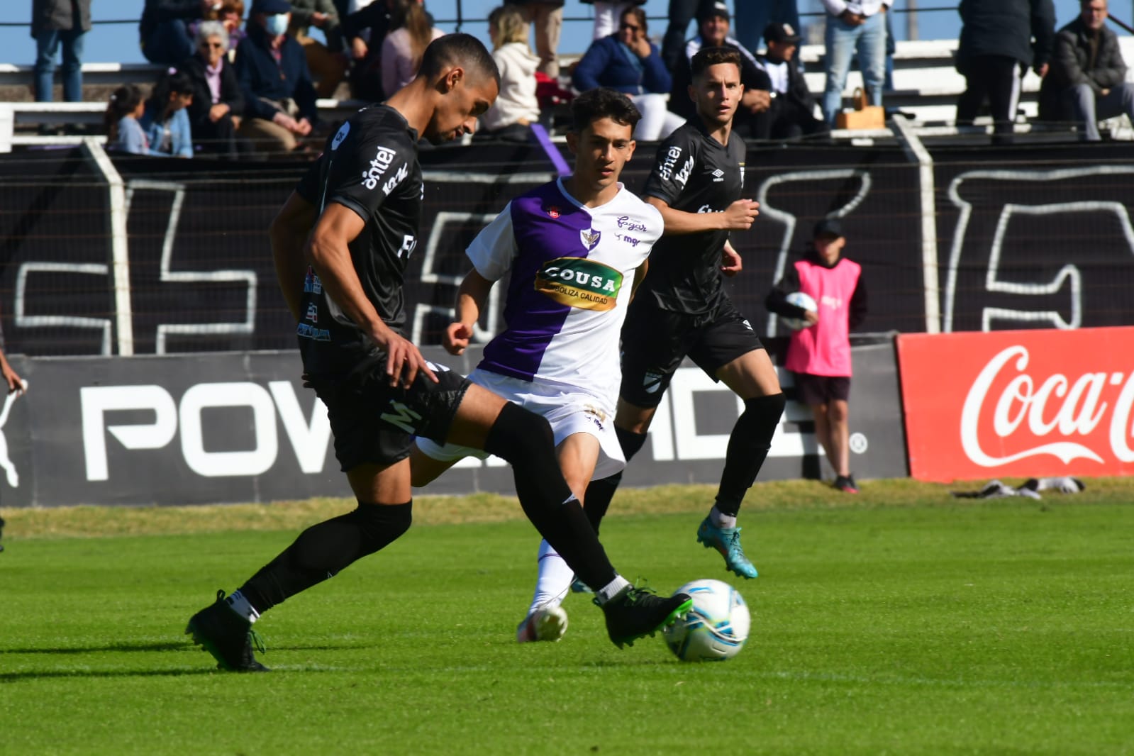 Fénix - Danubio. Foto: Francisco Flores.
