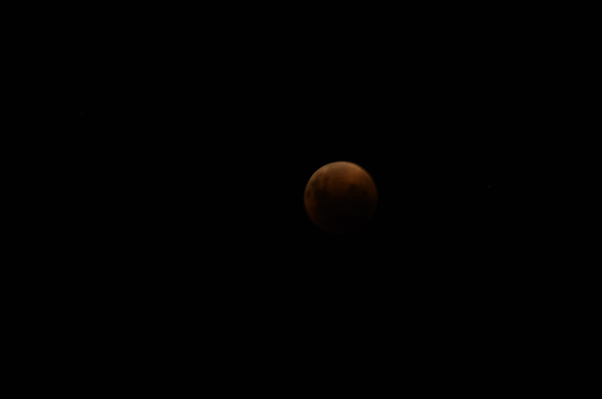 Luna de sangre en Uruguay. Foto: Darwin Borrelli