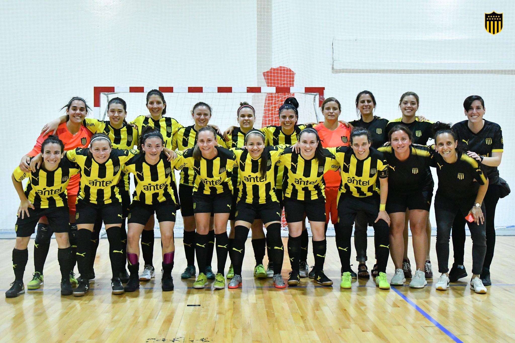 Las chicas de Peñarol, campeonas uruguayas, representarán a Uruguay nuevamente en la Libertadores. Foto: @futbolsalacap
