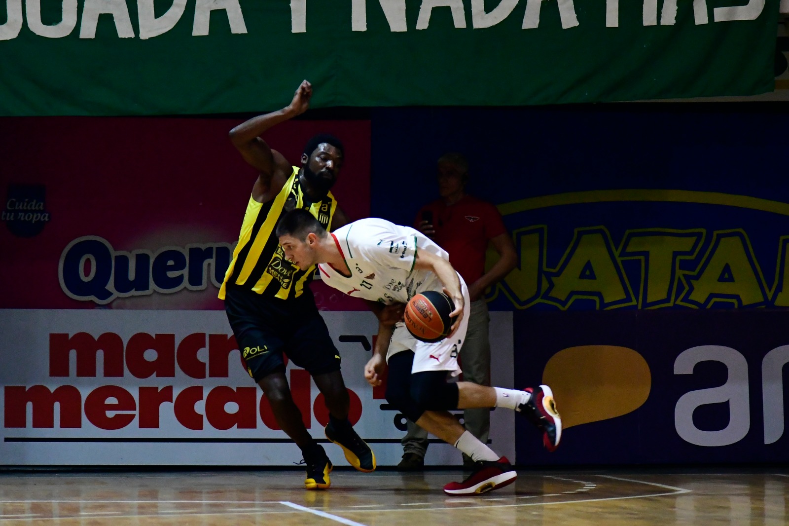 Aguada vs. Peñarol. Foto: Marcelo Bonjour.