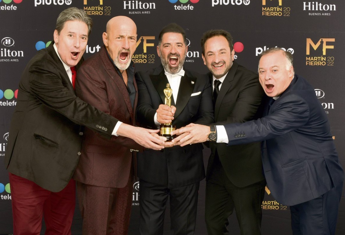 El equipo de Polémica en el Bar encabezado por Mariano Iúdica y Gustavo Sofovich.