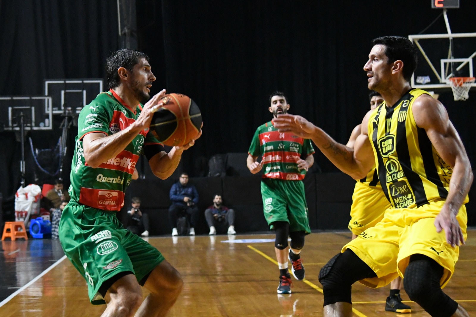Peñarol vs. Aguada. Foto: Marcelo Bonjour.