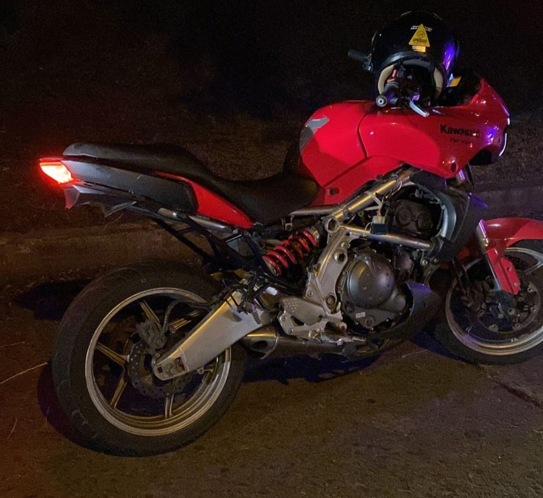Moto incautada tras persecución policial. Foto: Ministerio del Interior
