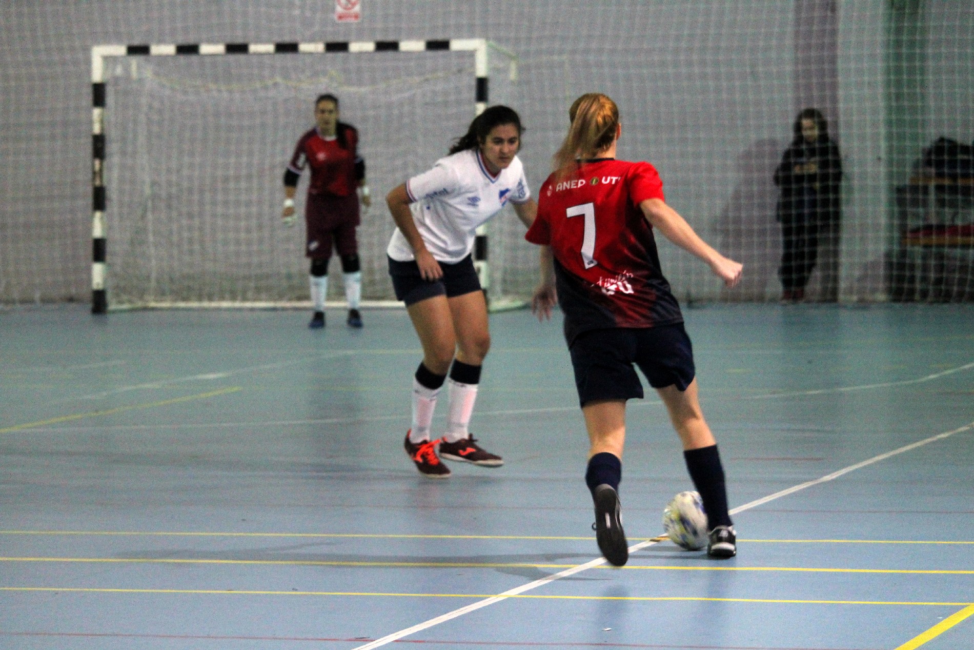 Fútbol Sala: Nacional le ganó a UTU y es líder del campeonato femenino. Foto: Matías Pérez