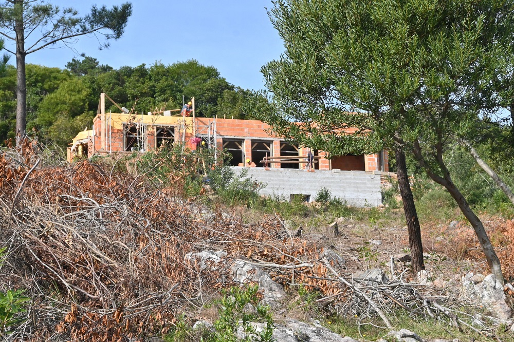 La casa en construcción de Nataia Oreiro en Las Cumbres, Punta Ballena. Foto: Ricardo Figueredo
