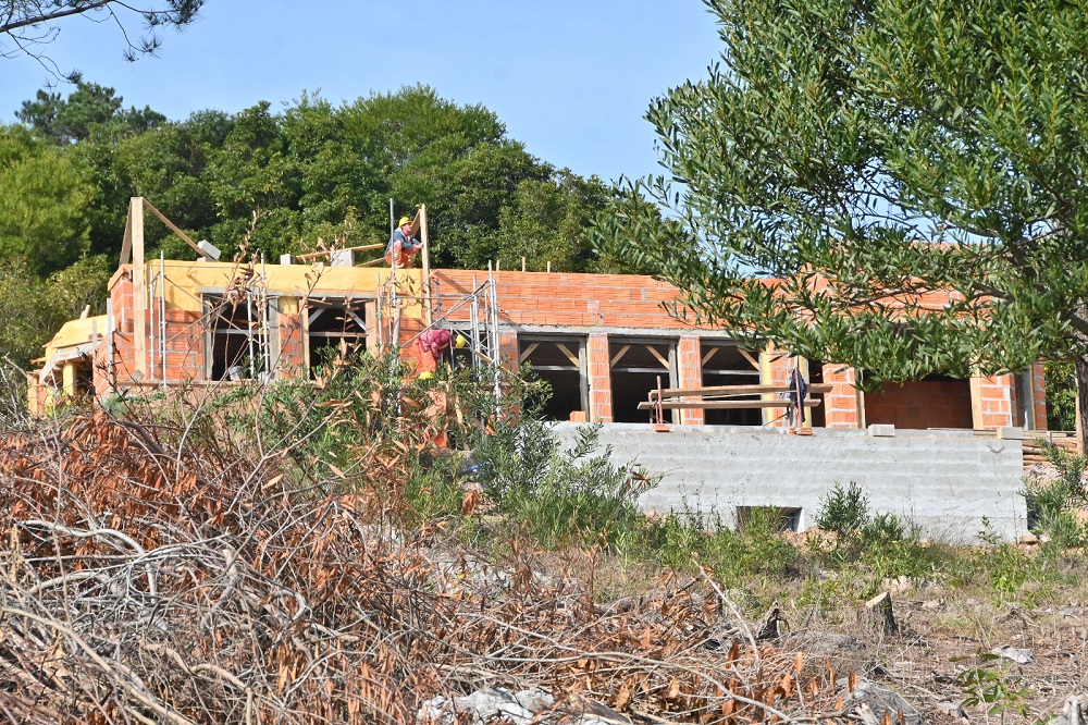 La casa en construcción de Nataia Oreiro en Las Cumbres, Punta Ballena. Foto: Ricardo Figueredo