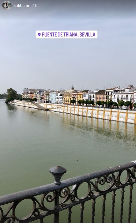 La imagen compartida por Sofía Balbi, esposa de Luis Suárez, en Sevilla. Foto: Instagram @sofibalbi