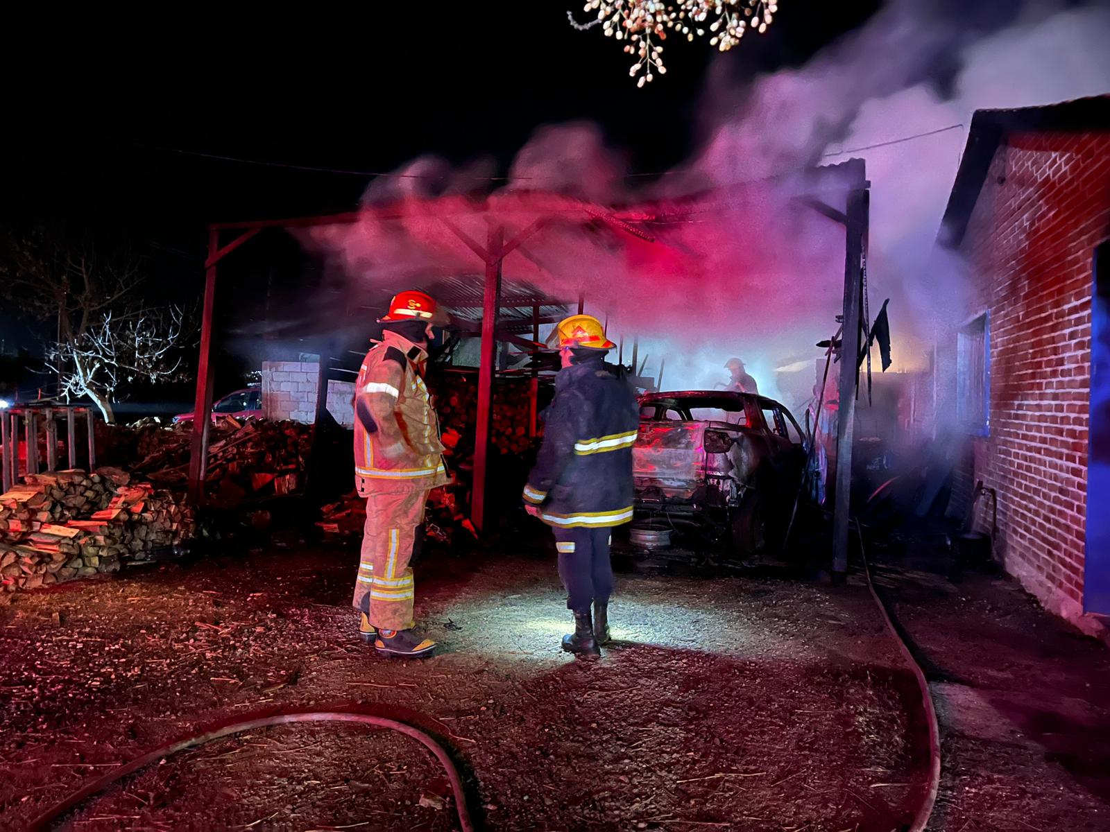 Incendio de casa en San Carlos. Foto: Dirección Nacional de Bomberos