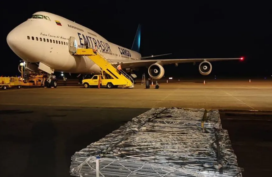 El Boeing 747 de Emtrasur.