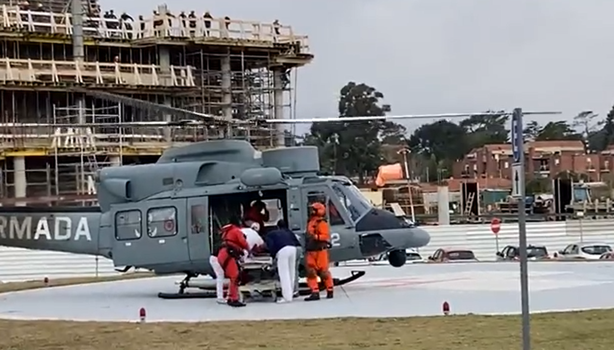 Rescate en helicóptero cerca de Punta del Este. Foto: Captura