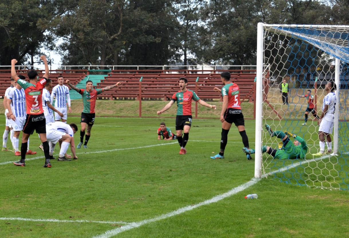 El festejo de Boston River frente a Cerro Largo. Foto: @bostonriver.