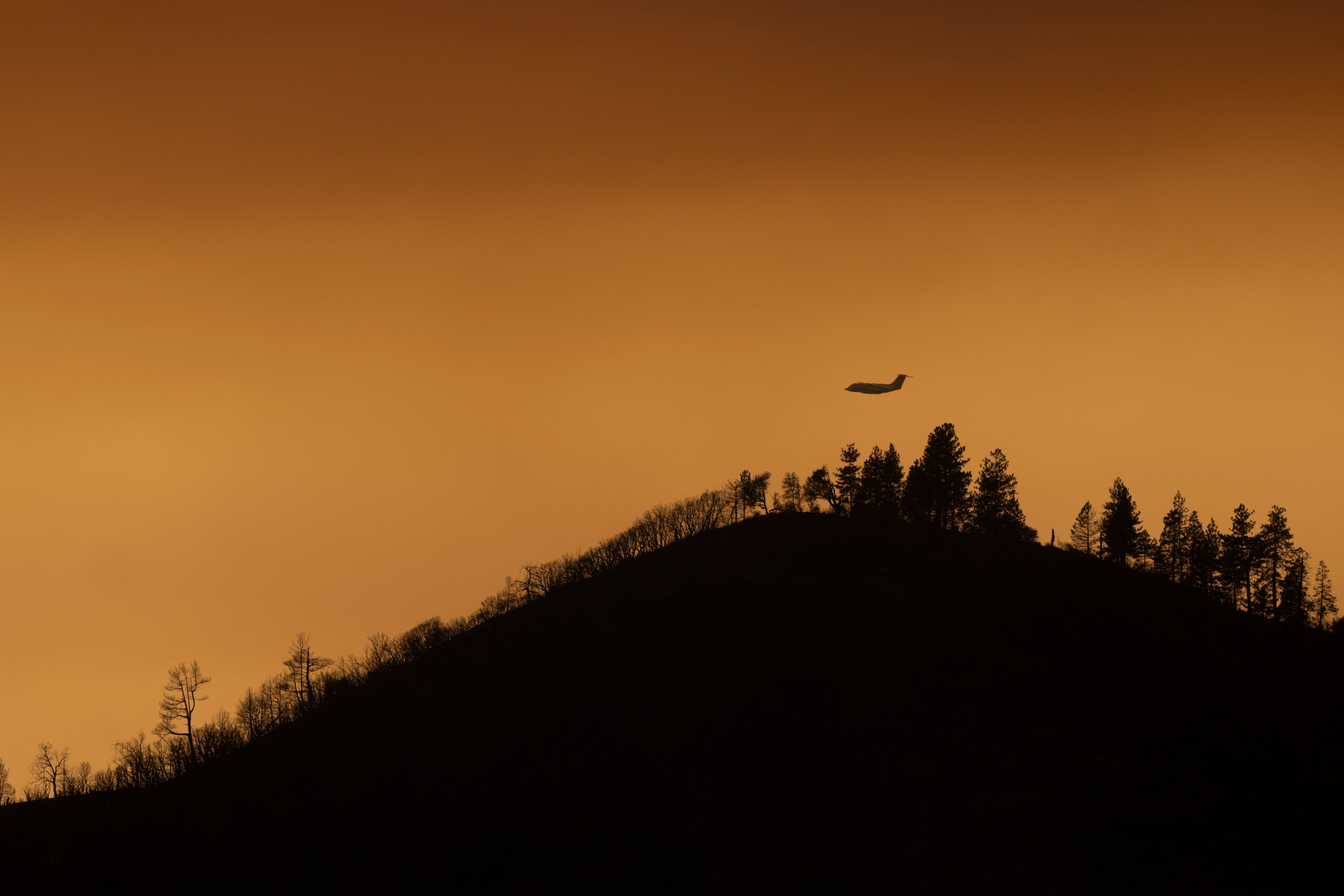 Feroz incendio consume miles de hectáreas en California. Foto: AFP