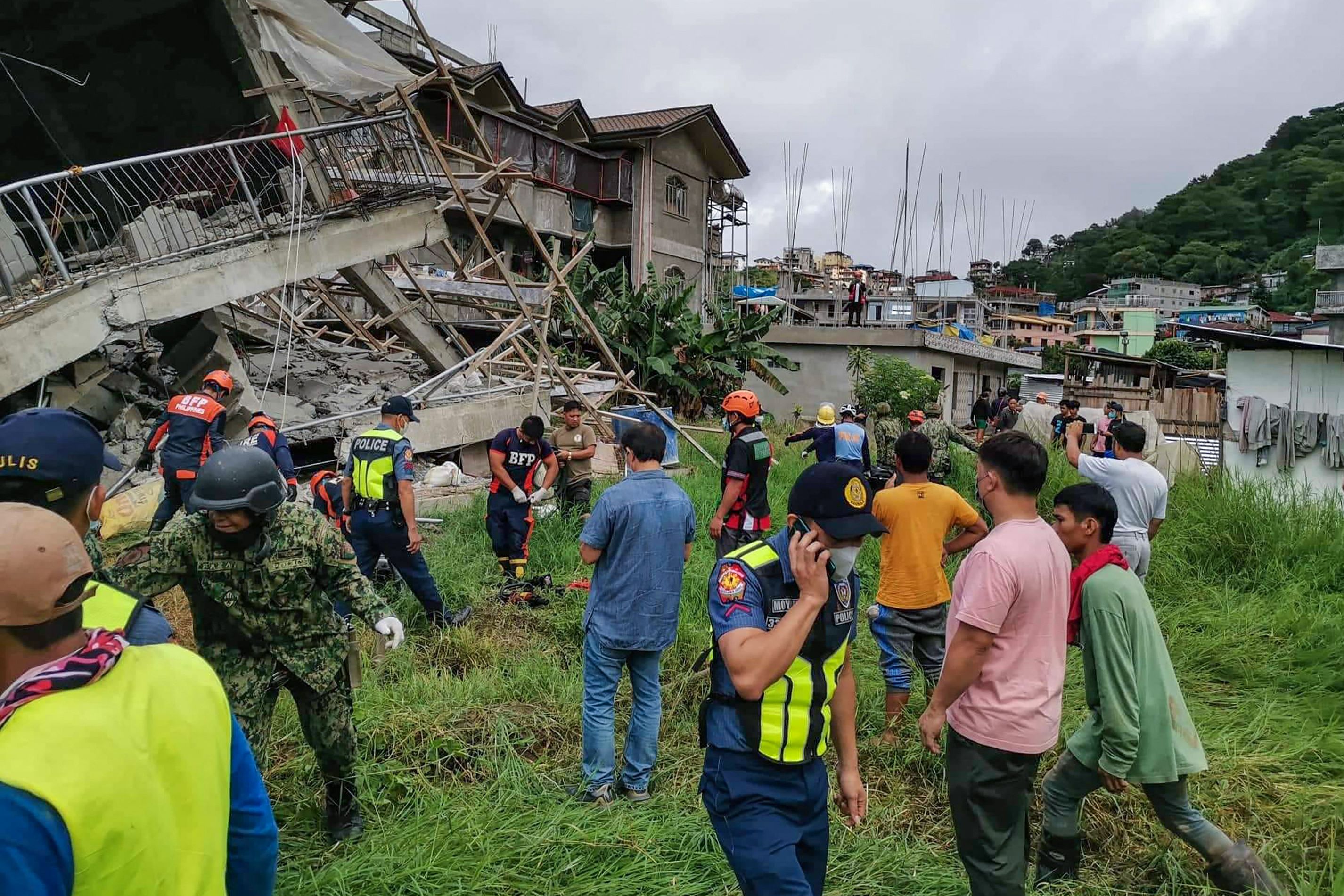Destrozos en Filipinas producto del terremoto. Foto: AFP