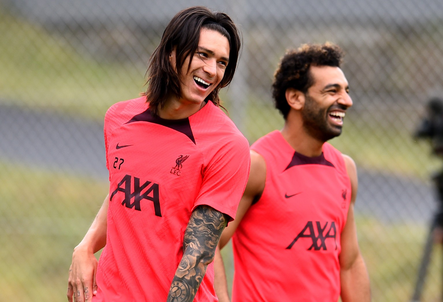 Darwin Núñez entrenando con los colores de Liverpool. Foto: @LFC.