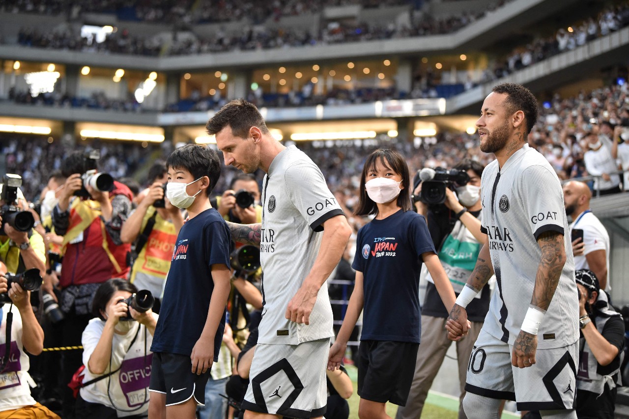 Lionel Messi y Neymar salen a disputar un partido en Japón con el PSG. Foto: AFP