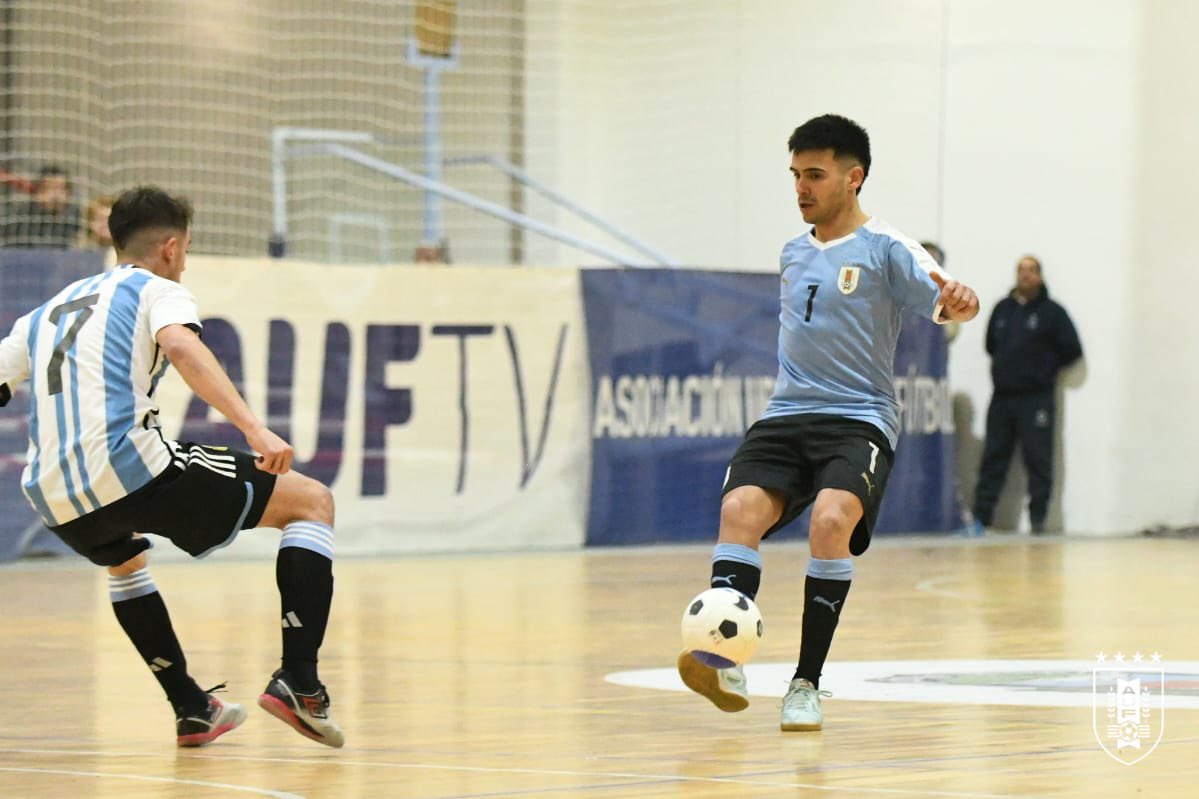 Uruguay y Argentina empataron en Florida en amistoso de futsal. Foto: @AUFfutbolsala