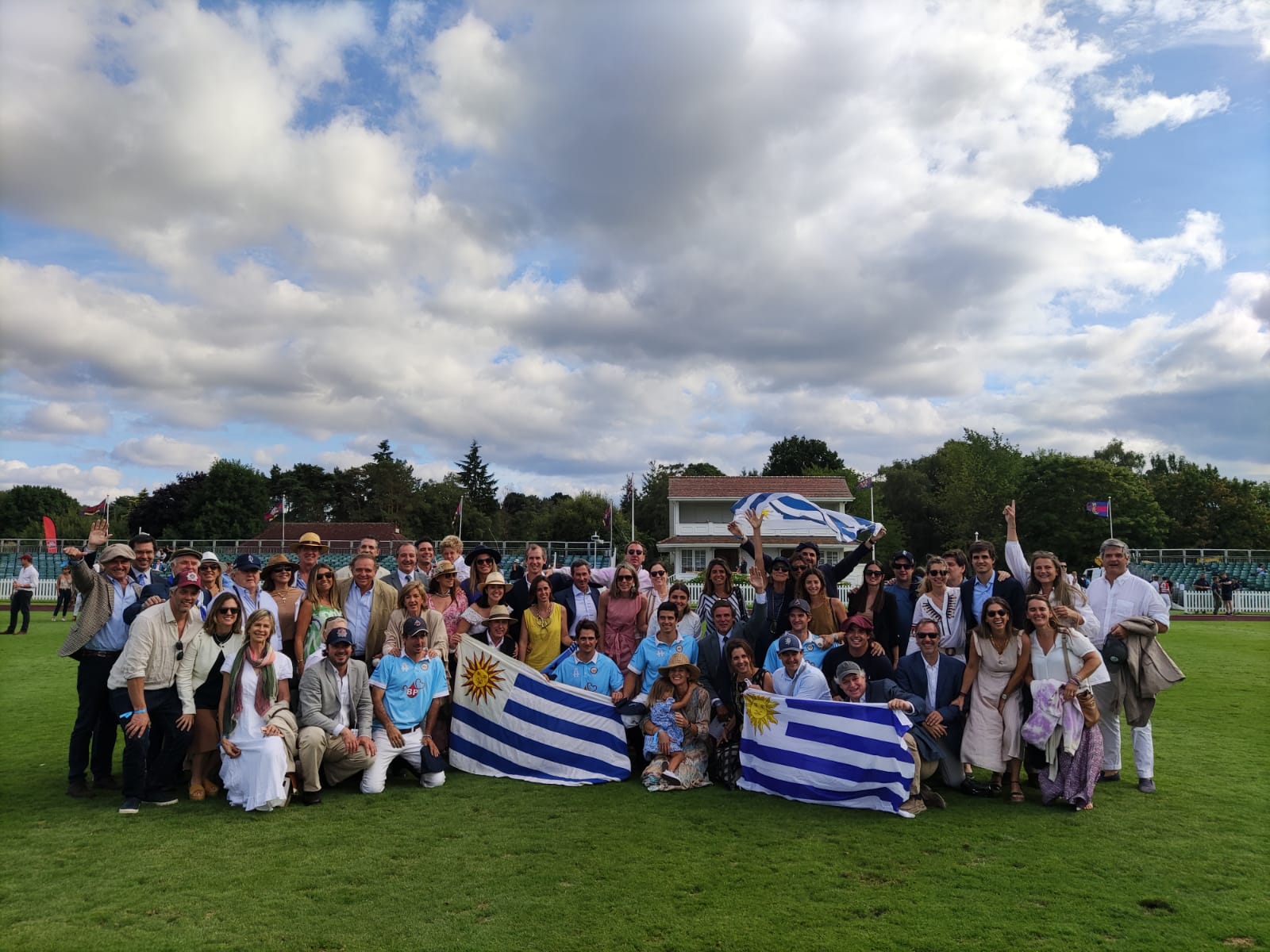 La delegación de Uruguay en la Coronation Cup. Foto: María Inés Machiñena.