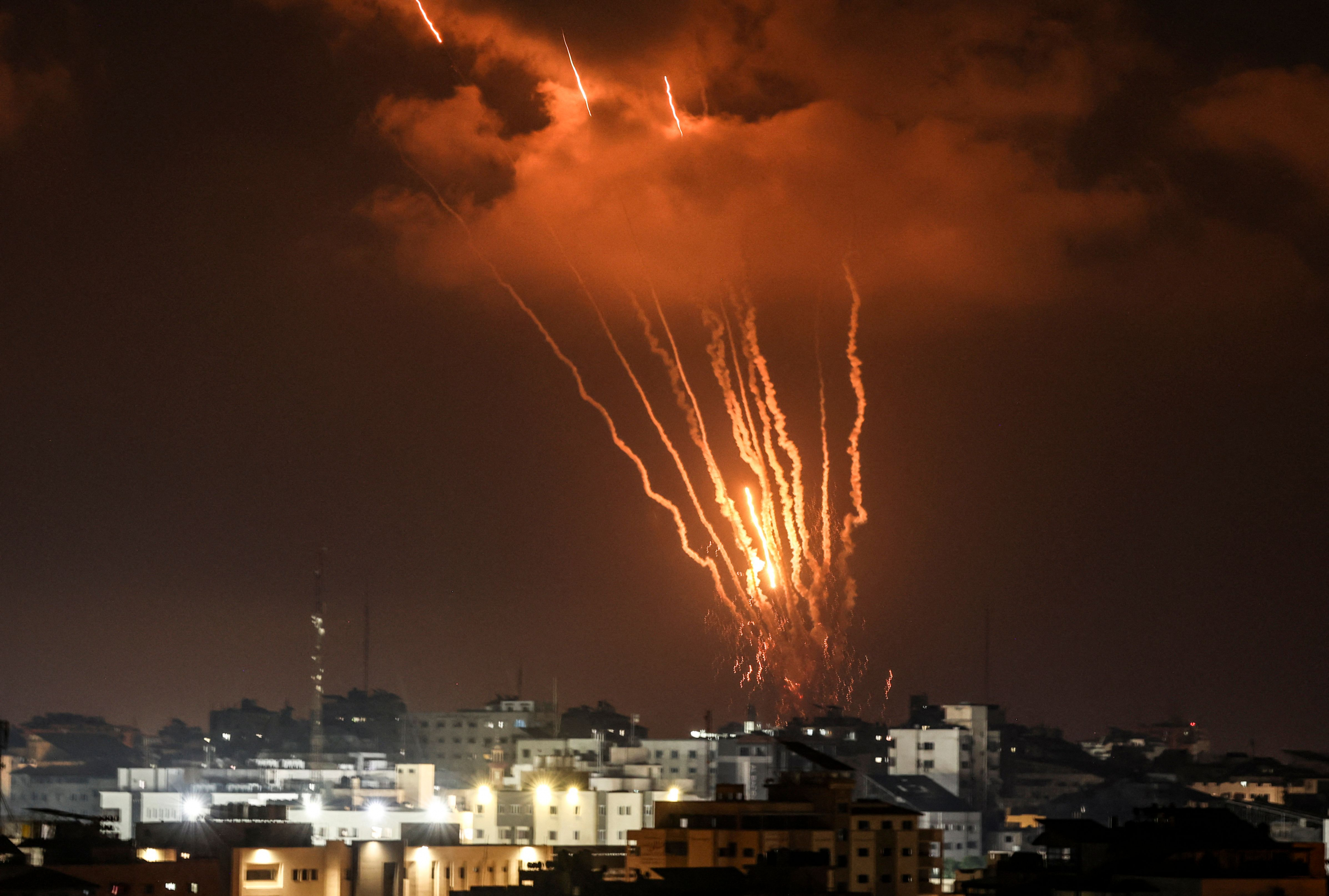 Misiles lanzados desde Gaza a Israel. Foto: AFP