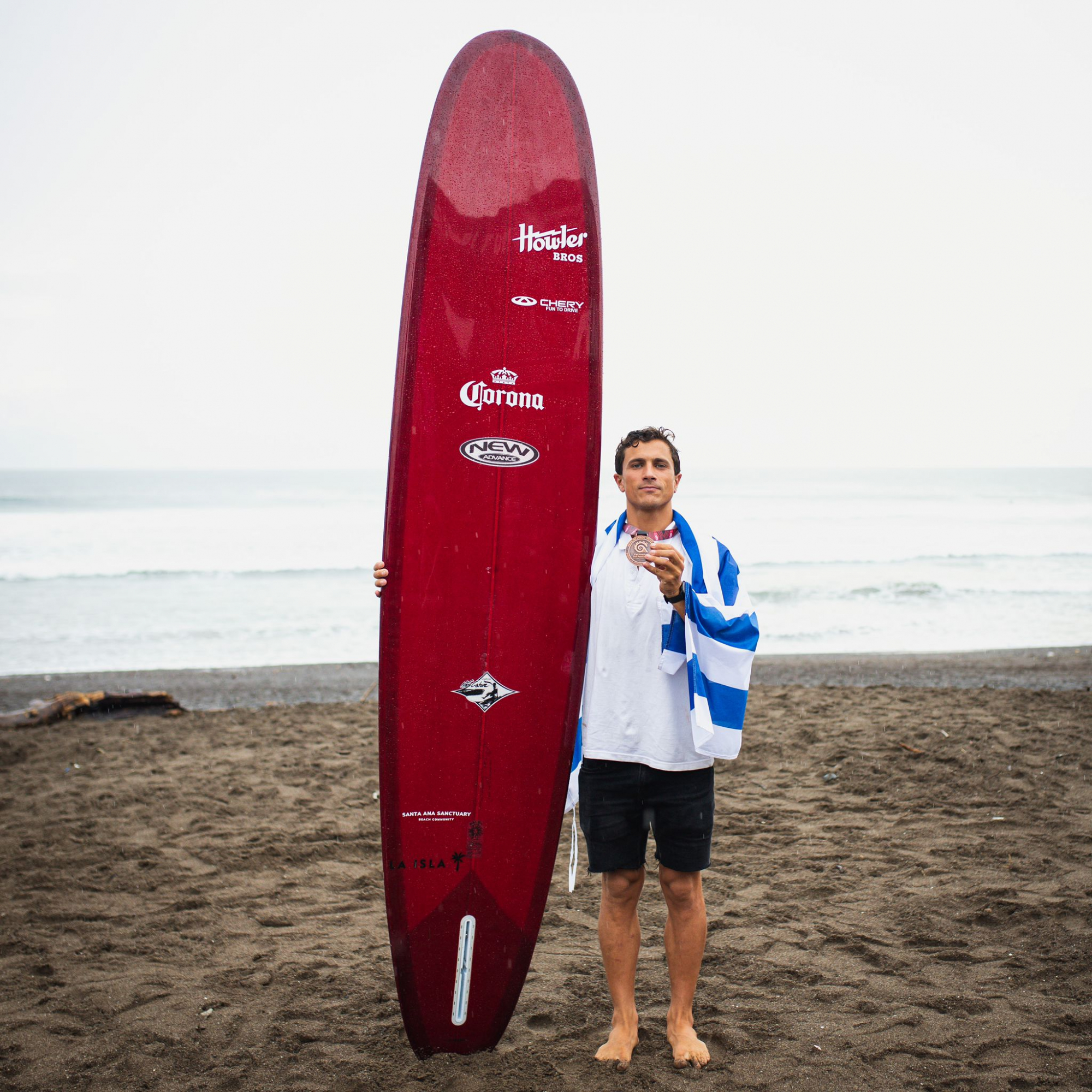 Nacho Pignataro y su bronce en los Juegos Panamericanos de Surf. Foto: Cortesía